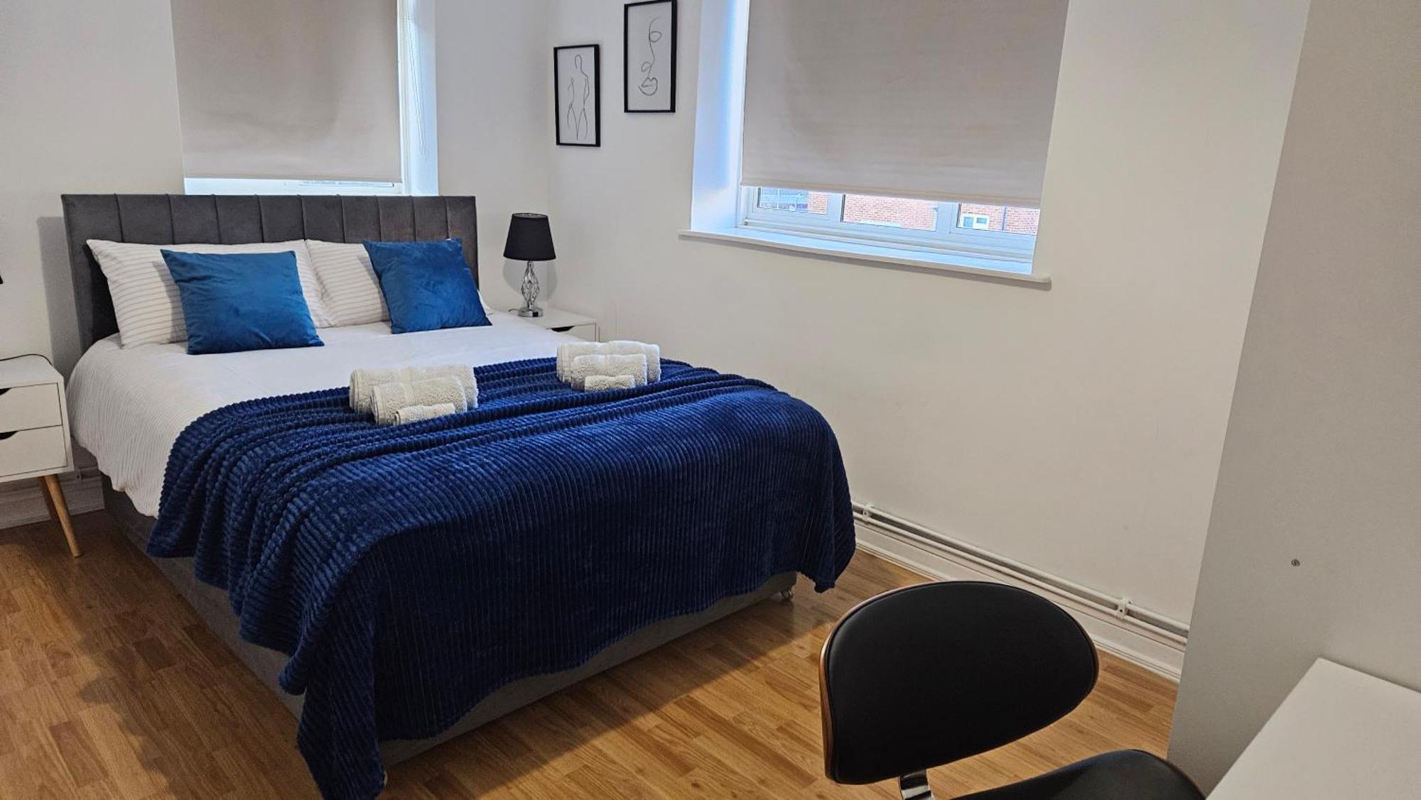 Spacious Two Bedroom Apartment In Battersea, Free Parking 伦敦 外观 照片
