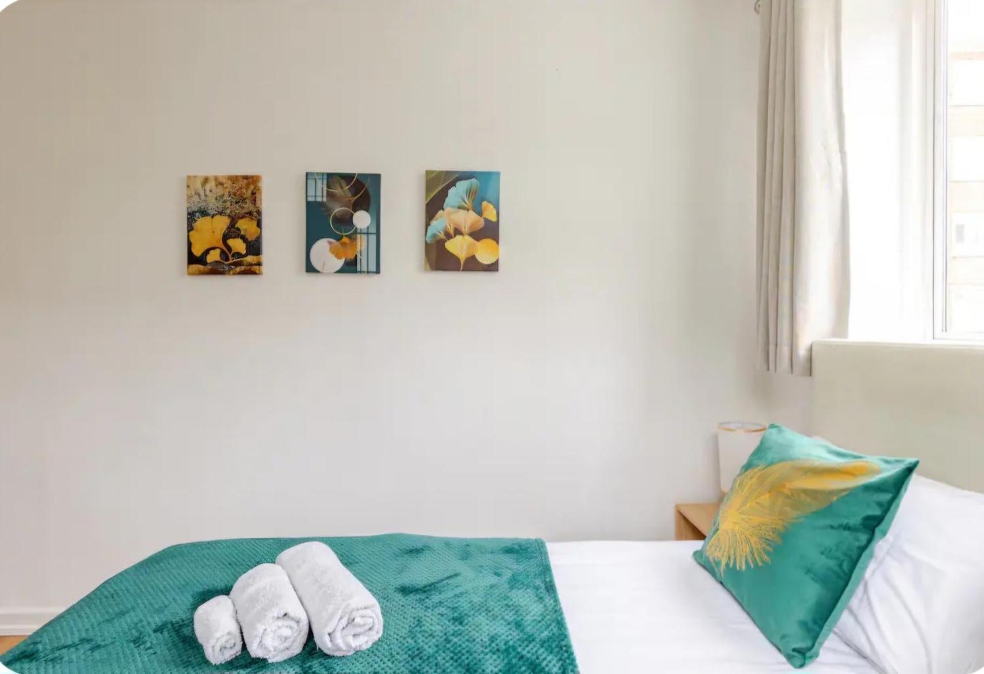 Spacious Two Bedroom Apartment In Battersea, Free Parking 伦敦 外观 照片